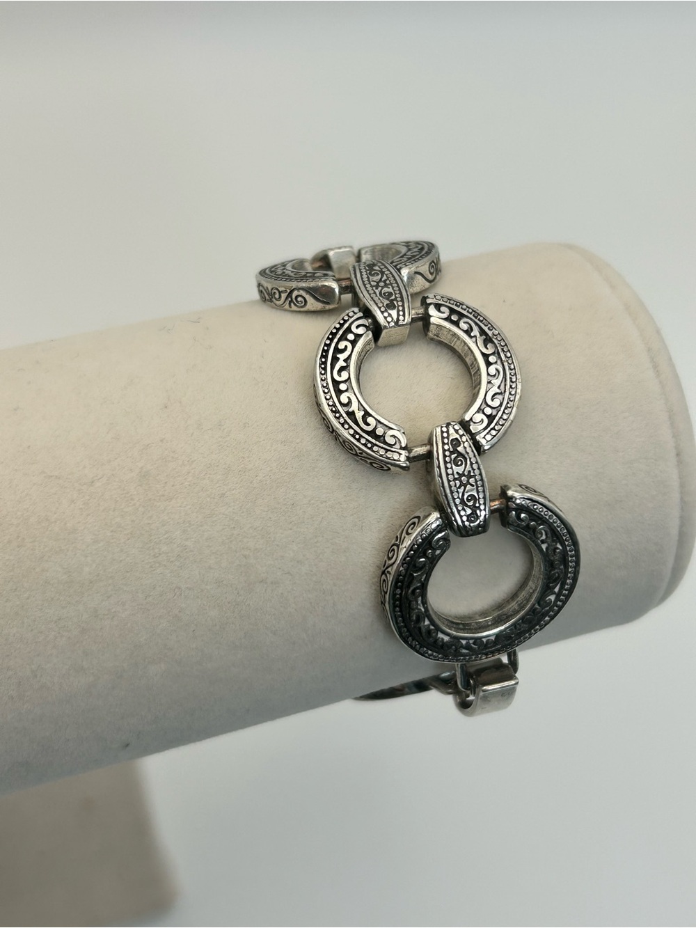 Brighton Central Park Bracelet Silver Plated Round Link 8" Toggle - Picture 2 of 11